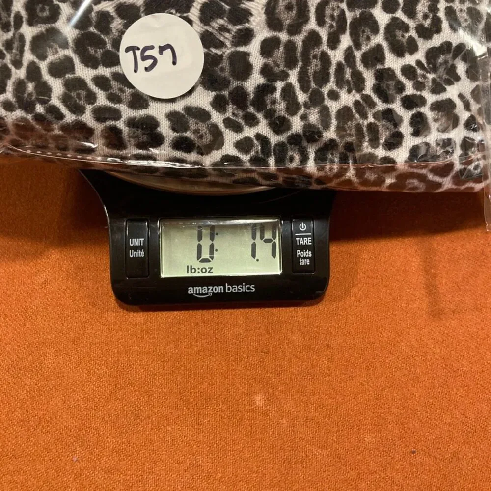 Michael Kors Sweater XL Black/Grey Animal Print V-Neck Soft Knit Casual Pullover